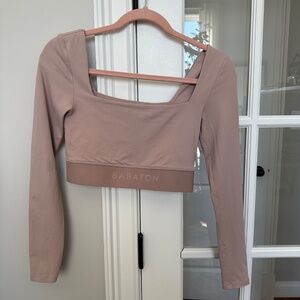 Babaton Aritzia Sylvia Contour Long sleeve Sz S Beige rose